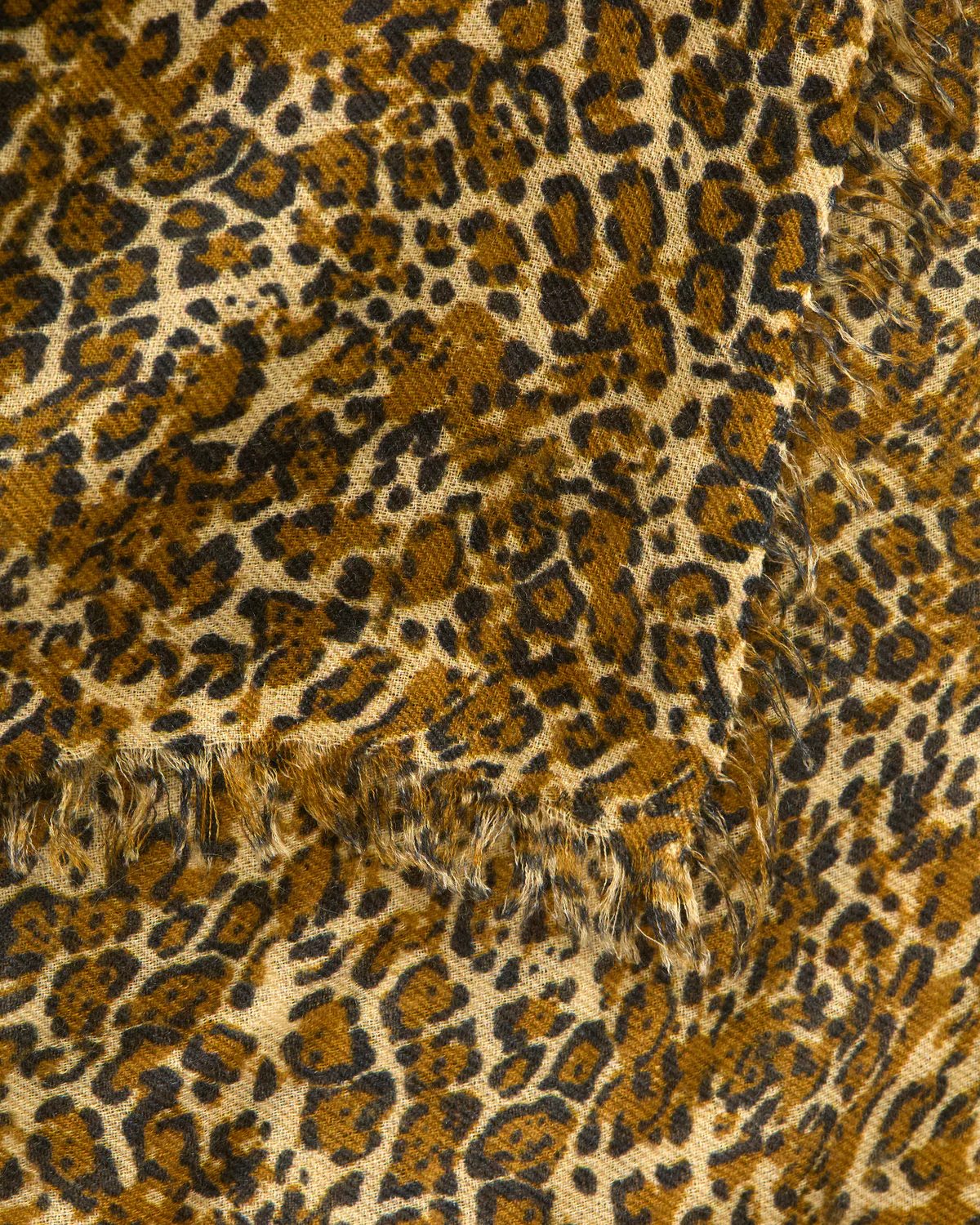 1807-madicia-scarf-6.webp Madicia scarf