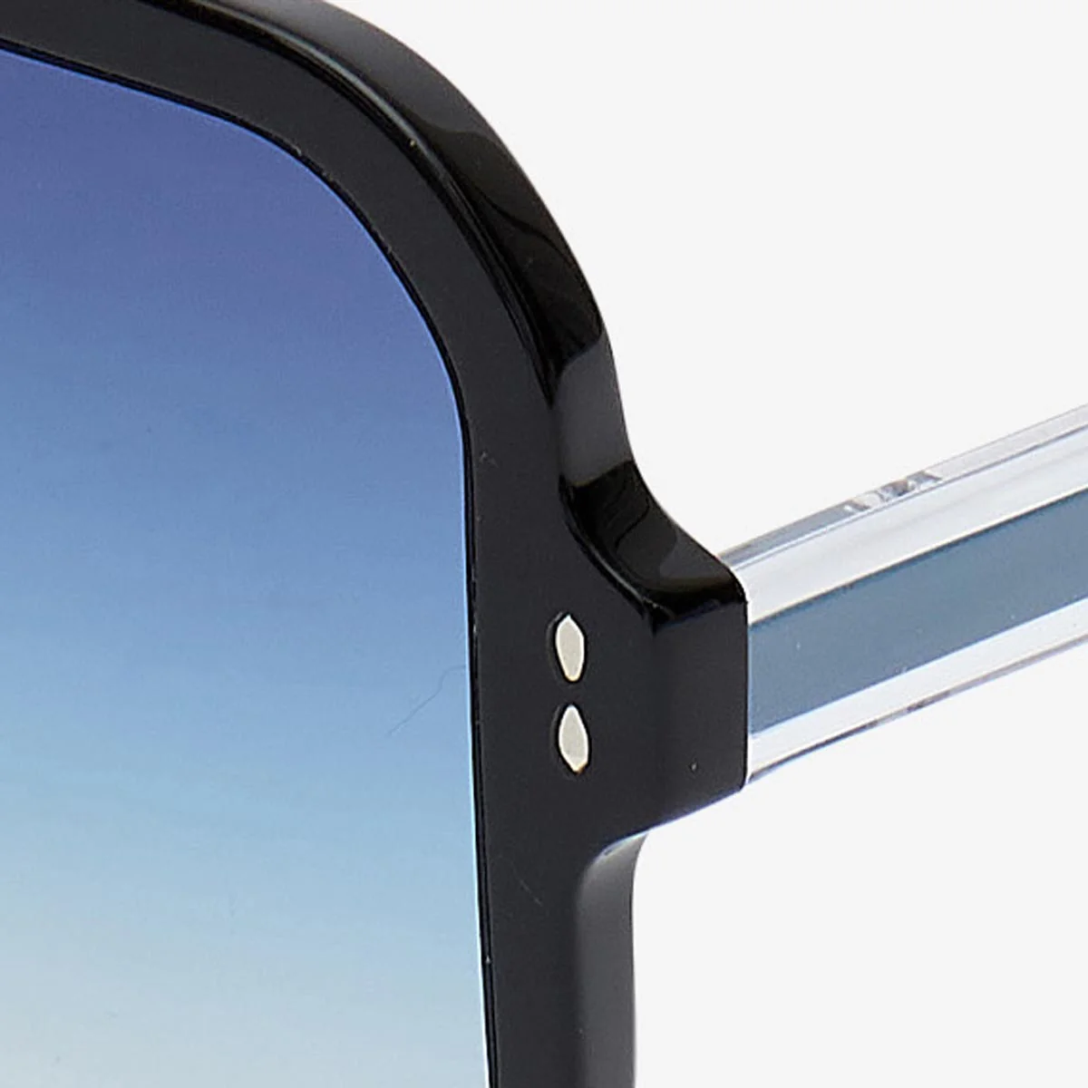 2038-livia-sunglasses-3.webp Livia Sunglasses