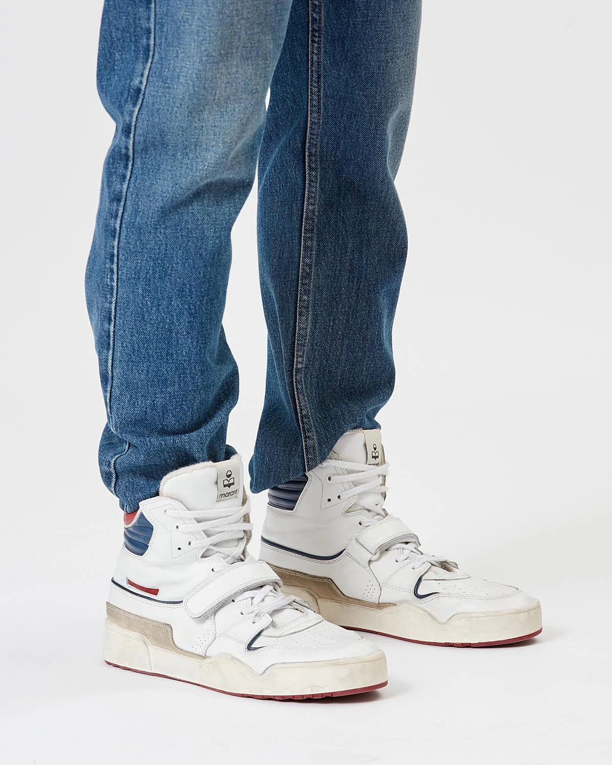 2399-alseeh-sneakers-5.webp Alseeh Sneakers