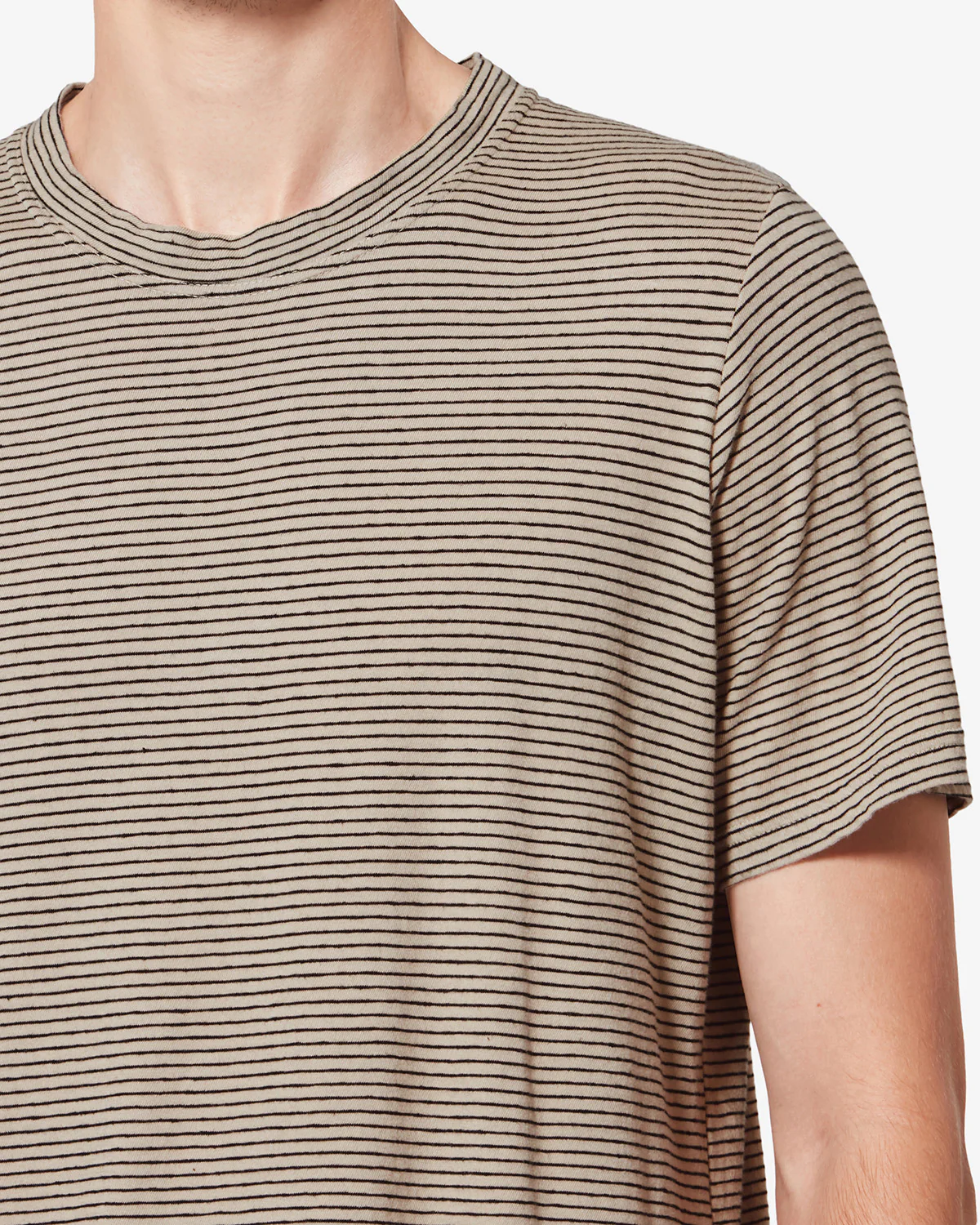 6887-leon-t-shirt-2.webp LEON T-SHIRT
