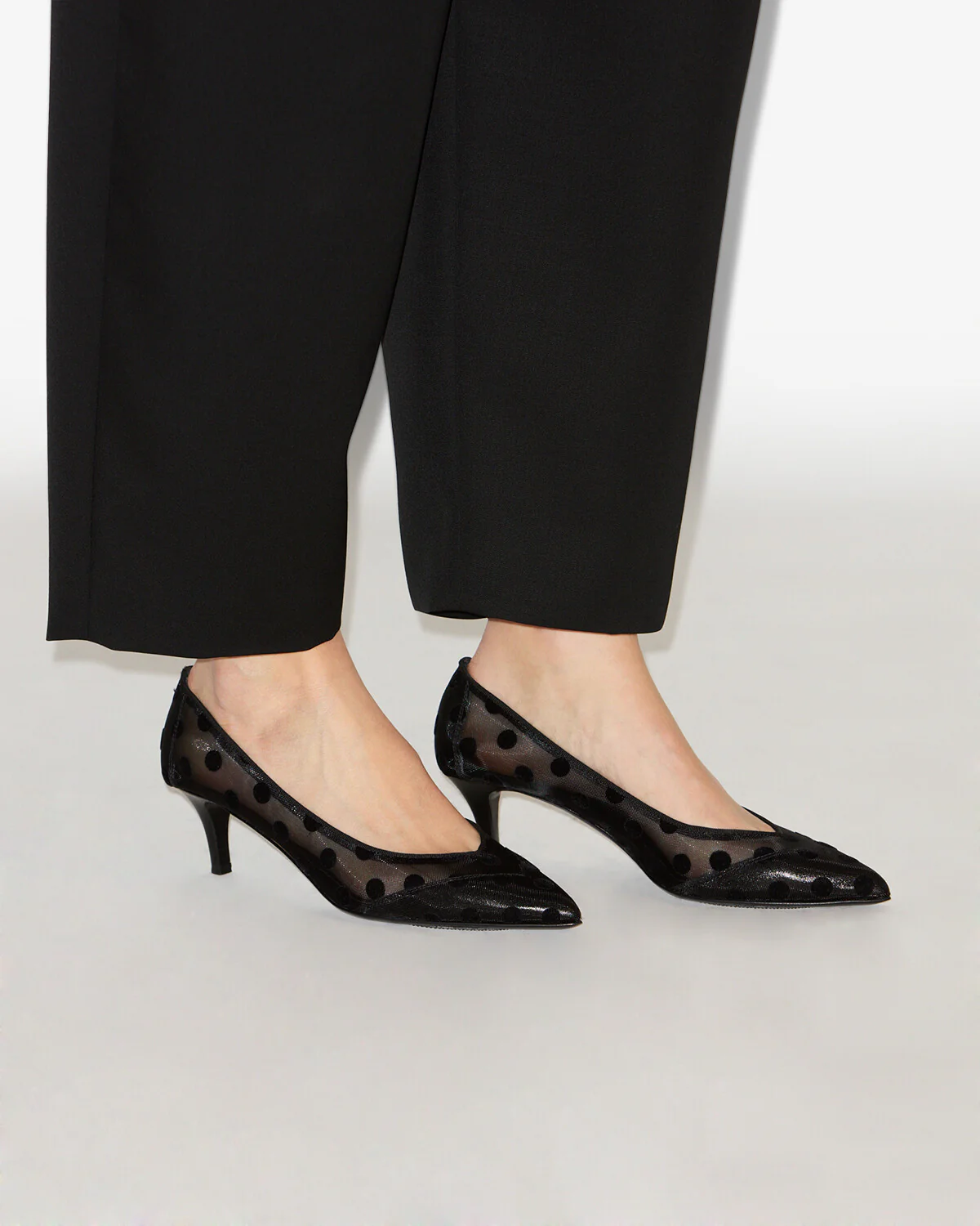 8864-peleo-pumps-4.webp PELEO PUMPS
